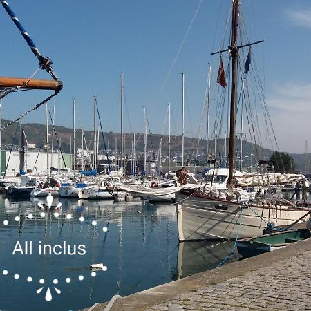Апартаменты L' Albatros Vue Sur Le Port Фекам Экстерьер фото